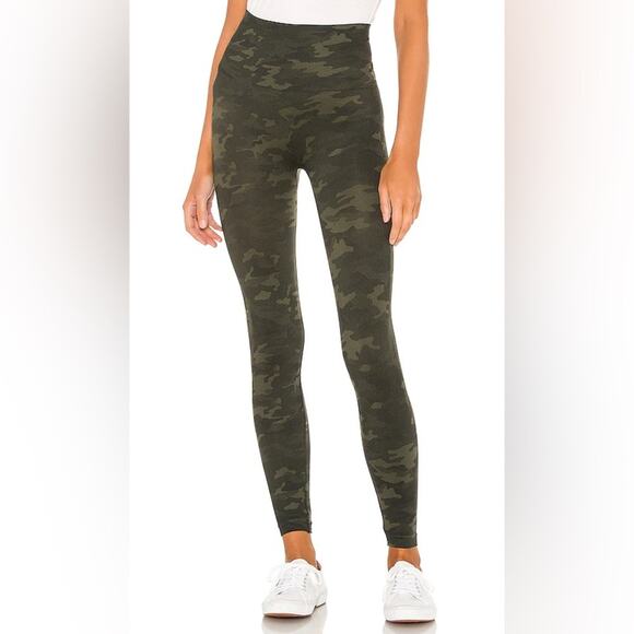 Spanx Look At Me Now Seamless Greem Camo Leggings - Picture 1 of 6